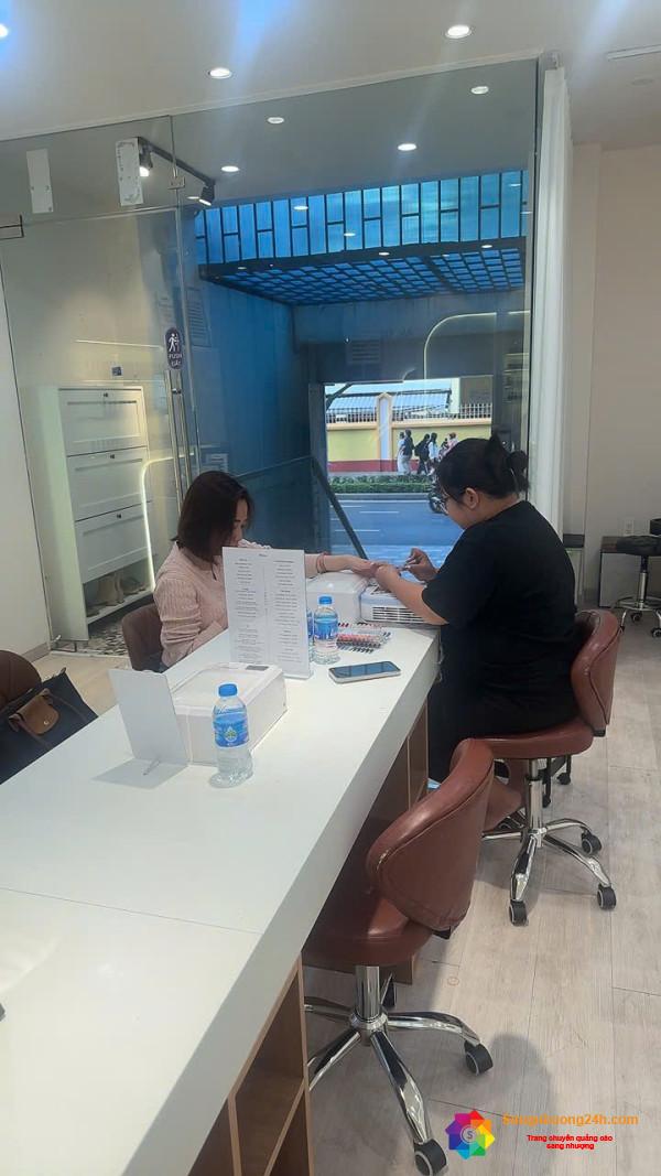 Sang tiệm nail tại quận 1 – ảnh 2