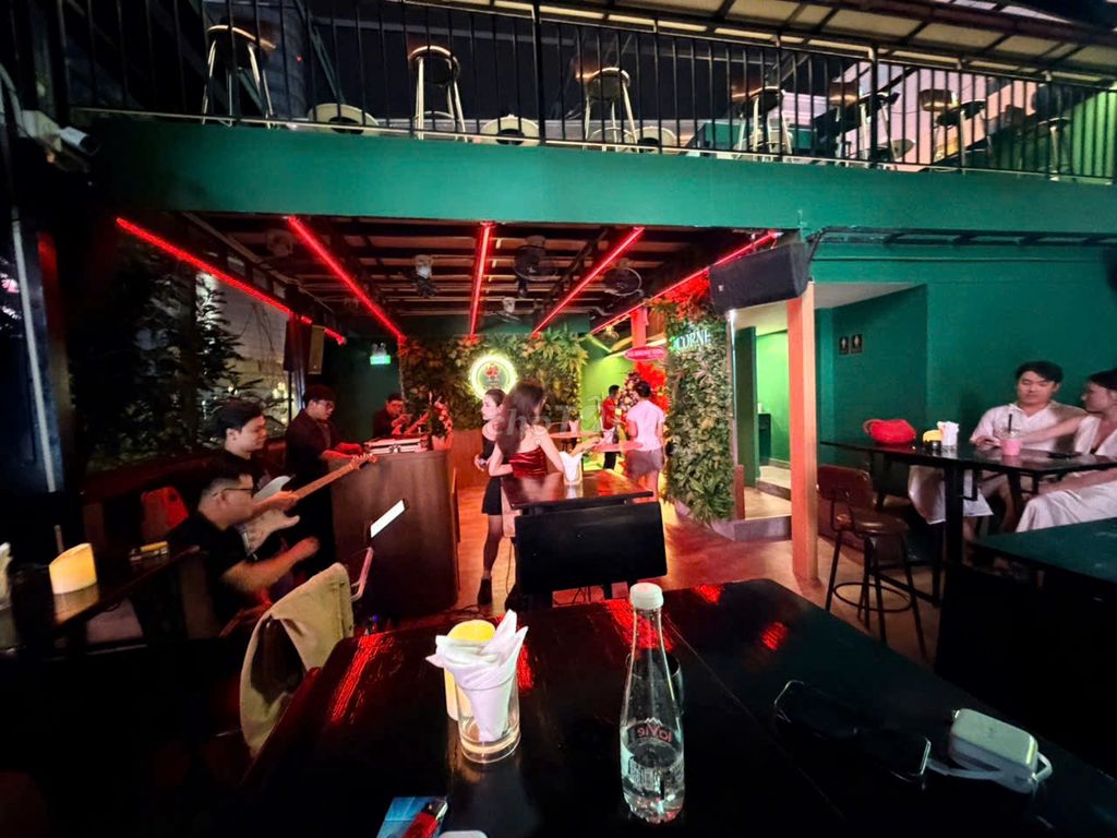 Sang nhượng Rooftop 250m2 Nguyễn Huệ Q1 – ảnh 2