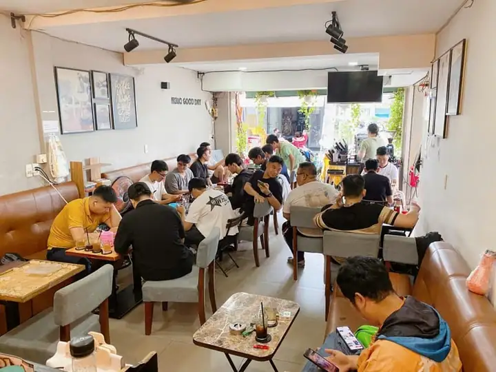 Sang nhượng quán cafe căn góc Q4