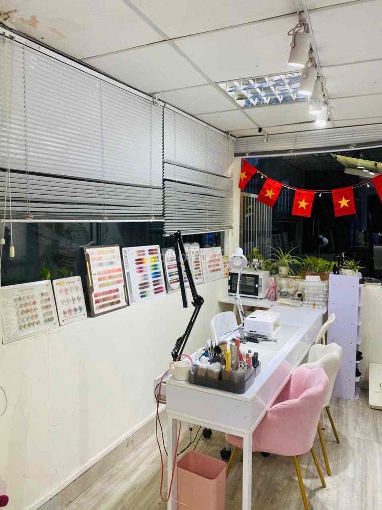 Sang nhượng tiệm nail mi gội – ảnh 2