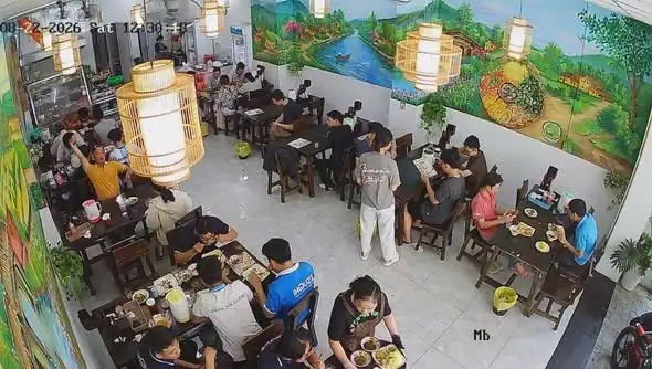 Cần sang nhượng gấp quán mì quảng cơm gà