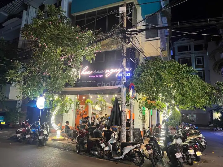 Cần sang gấp quán cà phê khu bàu cát